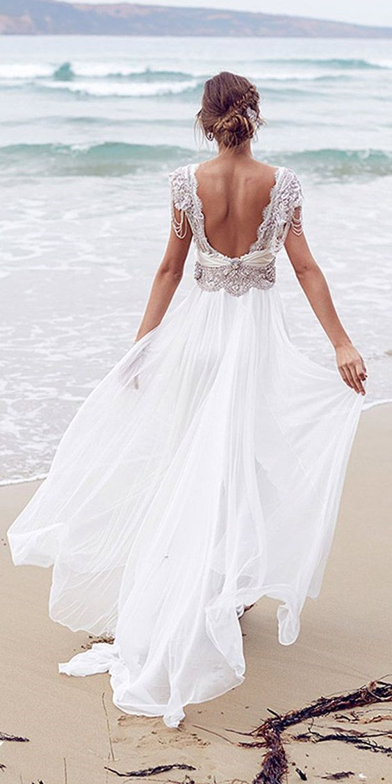 Your Guide To The Perfect Beach Wedding Dress Trendy Wedding Ideas Blog